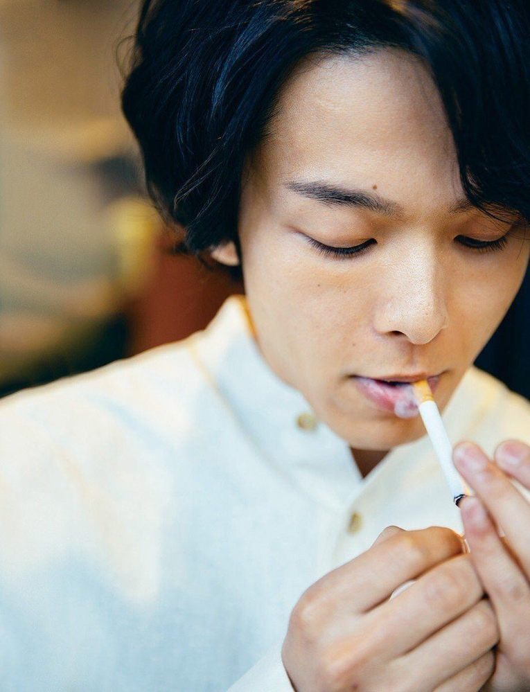 中村倫也さんのタバコくわえてる写真が欲しいです どうぞ Yahoo 知恵袋