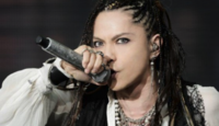 白目がかっこいい人を教えてください ラルクのhyde 三白眼です Yahoo 知恵袋