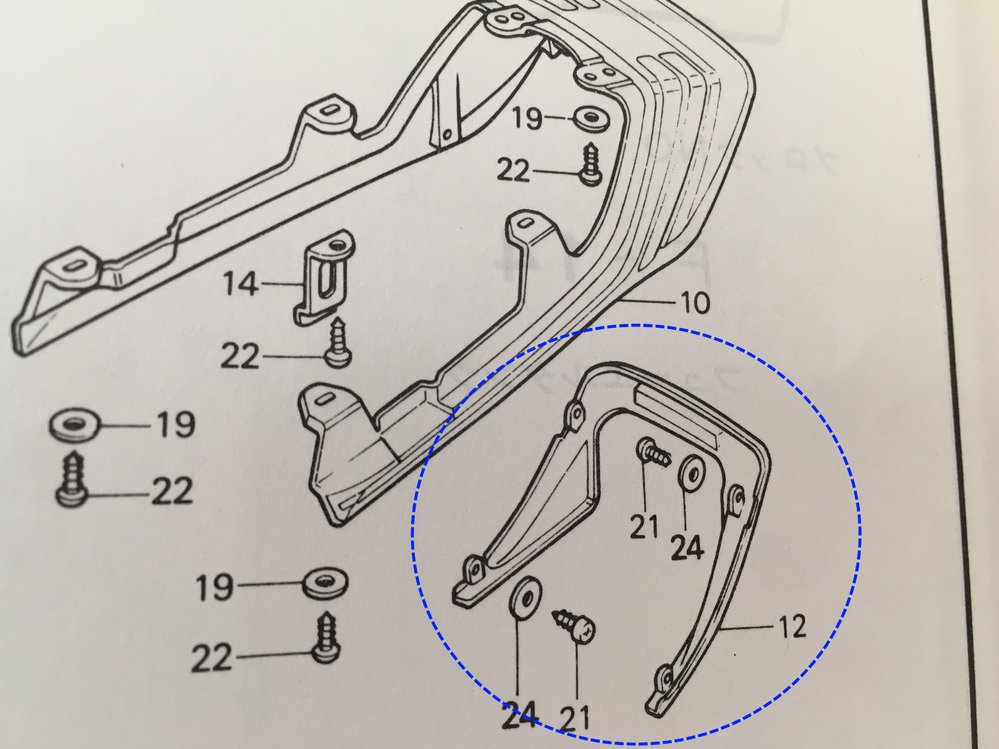 CB400Nホーク3に乗っています。 - スーパーホーク3のシートを付けたら