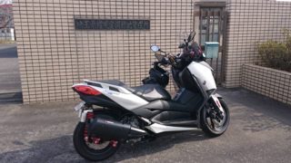 ヤマハのxmax250の購入を考えているのですが ホンダのフォルツァ2 Yahoo 知恵袋