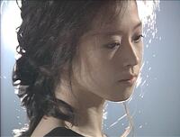 山口百恵さんは天然の色気 中森明菜さんは作られた色気どっ Yahoo 知恵袋