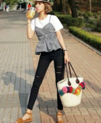 女性でブラジャーみたいな服あるじゃないですか あれって名前なんですか そ Yahoo 知恵袋