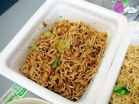 夕飯カップ焼きそばとご飯はありですか Yahoo 知恵袋