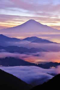 富士山の山頂が桃色になるのは どのような環境条件でなるのか分かる方 Yahoo 知恵袋