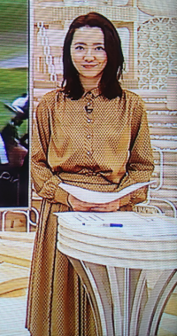 内田嶺衣奈アナはかわいいですか ウチパン可愛いかにゃ 茶色のワンピー Yahoo 知恵袋