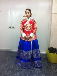 チマチョゴリについて教えてください これはテビがよく着てい Yahoo 知恵袋