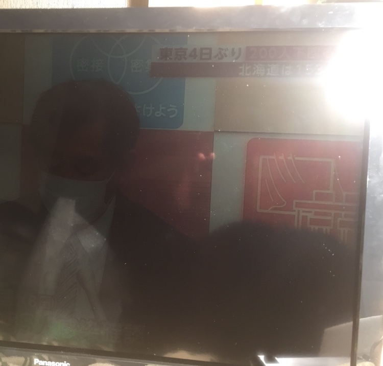 パナソニックのテレビが何の前触れもなく電源が落ちました。元の 