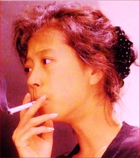 この時代に中森明菜さんみたいなの髪型をしてたら 時代遅れですか Yahoo 知恵袋