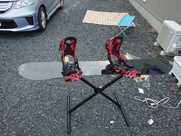 サバンダーについて格安のパウダーボード探してて、サバンダーの01