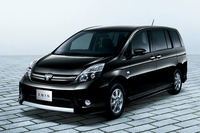 家はトヨタのアイシスという車に乗っているのですが この車の評判はどのような Yahoo 知恵袋