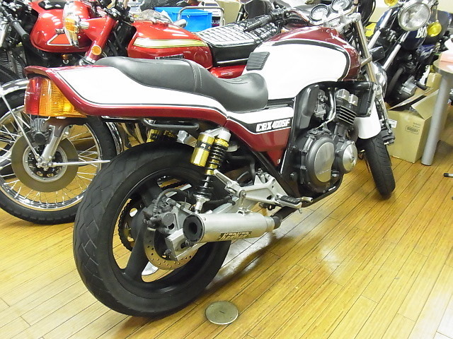 cb400sf初期型（nc31）にcbx400fのホイールを移植できるのでし... - Yahoo!知恵袋