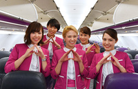 ピーチ航空のcaの髪型が Jalと比べたら 品がない気がしませんか Yahoo 知恵袋