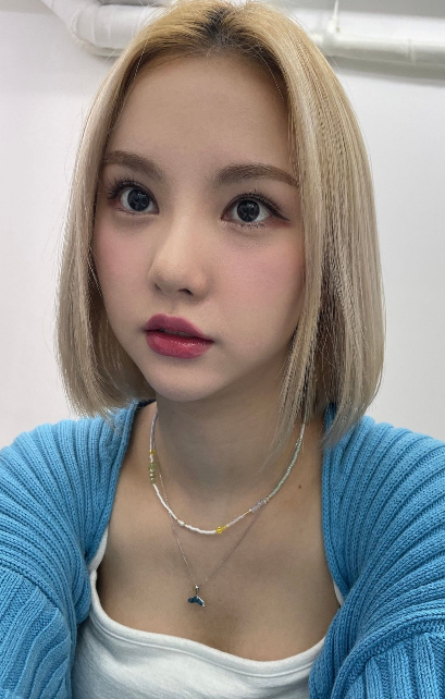 前髪センター分けでボブのk Popアイドルって誰がいますか Yahoo 知恵袋