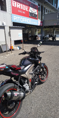 バイクについての質問です Gsxs125という原付二種にのって Yahoo 知恵袋