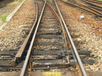 鉄道の横取り装置と乗り越し分岐器は違いますか Yahoo 知恵袋