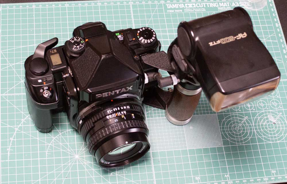 PENTAX67Ⅱでストロボ撮影をしてみたいと思っておりますが - Yahoo