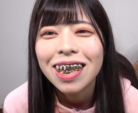 明らかに人工的で 白すぎる歯って 気持ち悪いですよね 最近 その違 Yahoo 知恵袋