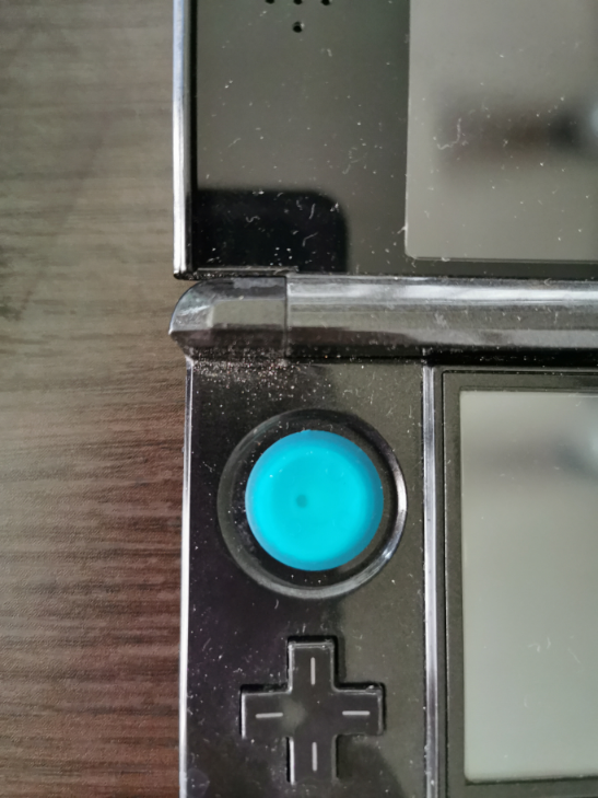 3DSのスライドパッドのゴムが取れました。 - もげたのではなく