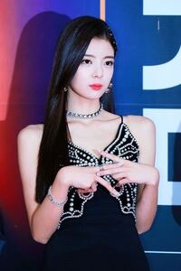 骨盤や肩幅が広いヨジャアイドルって誰がいますか 骨盤と肩幅どちら Yahoo 知恵袋