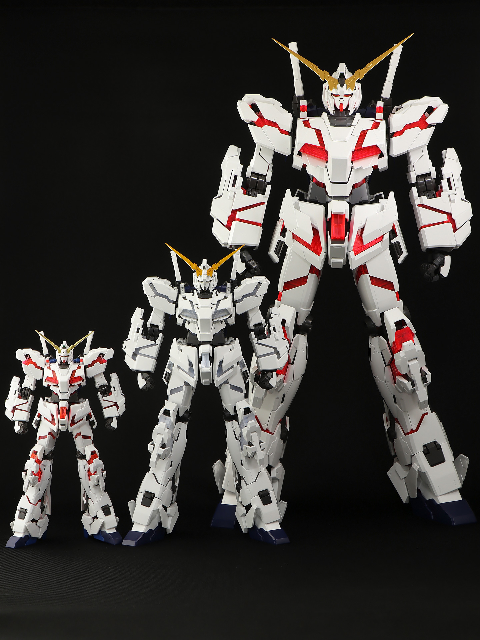 ガンプラユニコーンガンダムpgとmgexの大きさ比較写真をください