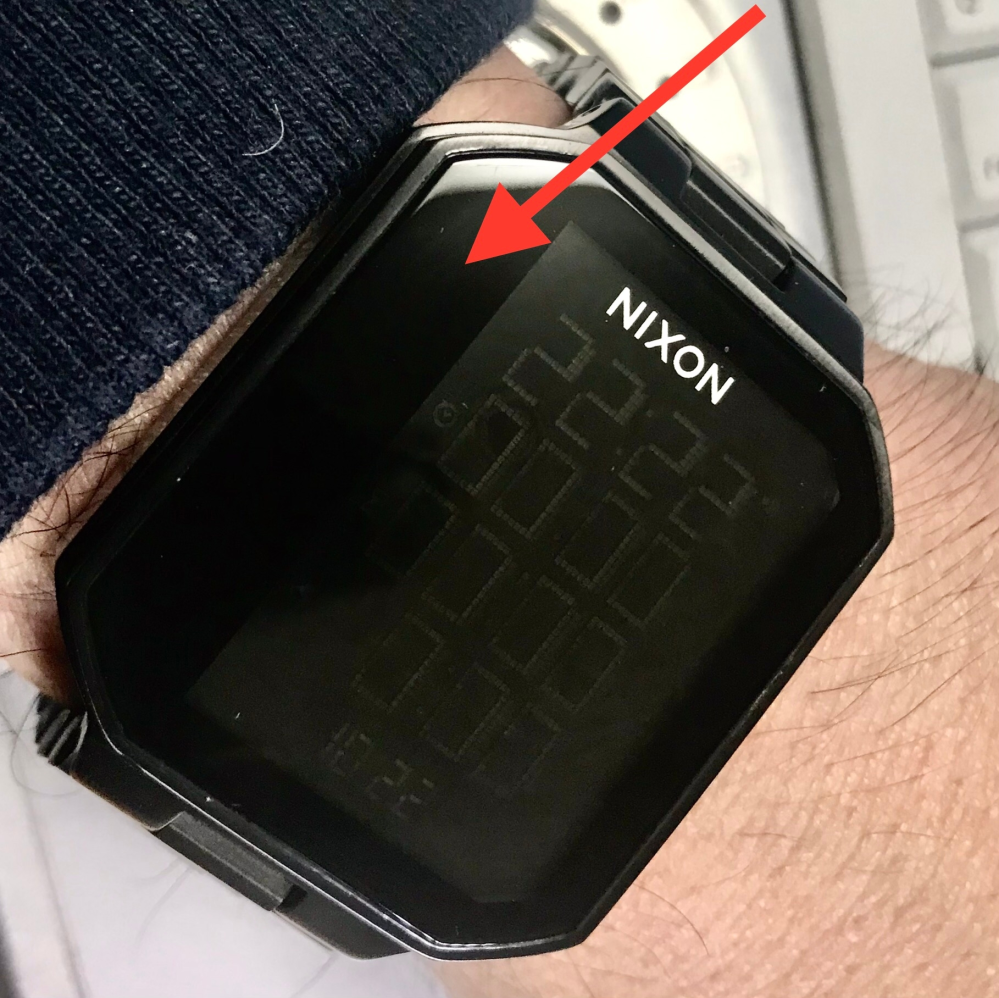 nixonの腕時計synapseの時間の合わせ方が分かりません。教 - Yahoo