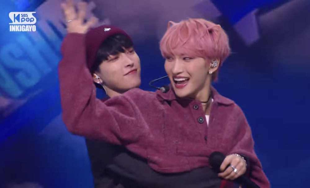 ATEEZのソンファくんがピンク髪で - 猫耳作って出た番組名わかる方い ATEEZのソンファくんがピンク髪で - 猫耳作って出た番組名わかる方い