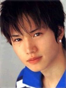 市原隼人と菅田将暉どっちの方がイケメンだと思いますか