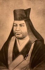 上杉謙信の肖像画がいくつか存在しますがこの肖像画が正しいので Yahoo 知恵袋