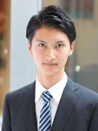 ホテルマンでこの髪型はアウトですか セーフですか 下 Yahoo 知恵袋