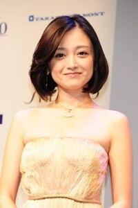 四角顔なのですが前髪なしで似合う髪型はありますか Yahoo 知恵袋