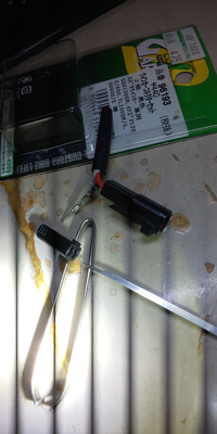 おそらくSUZUKIのウインカー専用カプラーだと思うんですが