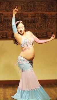 ベリーダンサーのお腹はポッコリよりも引き締まったお腹が良いと思いませんか Yahoo 知恵袋