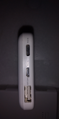 至急質問致します ただ今 写真のモバイルバッテリーを購入しま Yahoo 知恵袋