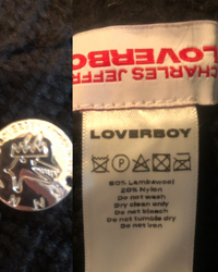 （セール）LOVERBOY ニット (本物) loverboyのニット帽の本物と偽物の見分け方を教えて欲し