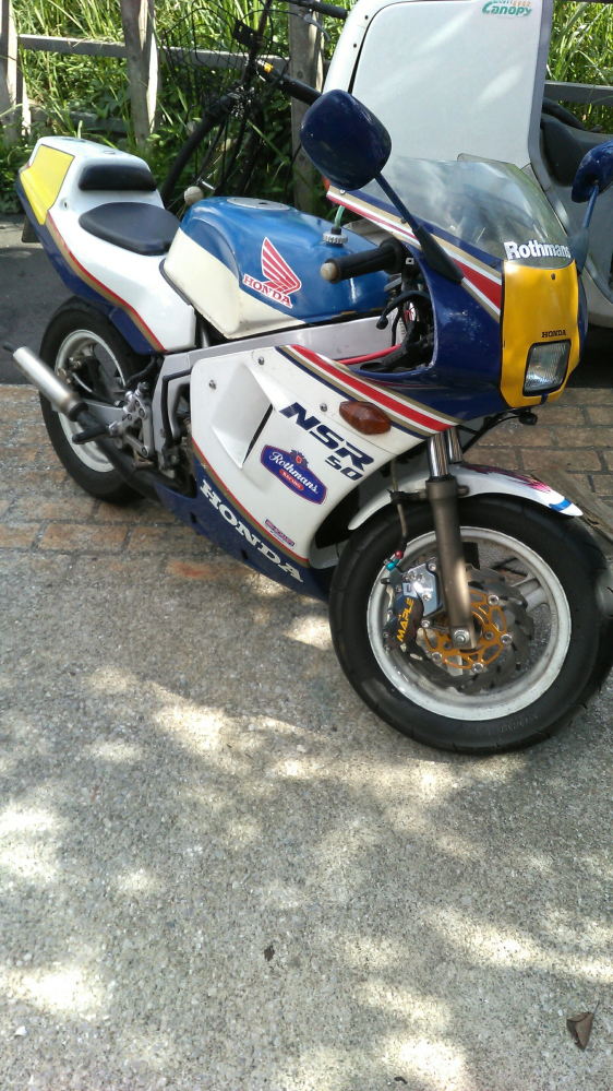 nsr50nsr50にエイプ100のエンジンを積むメリットはなんでしょう