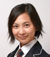 メイちゃんの執事のスタッフさんのブログでチェックのスカートのショ Yahoo 知恵袋