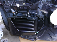マツダRX-82003年のユーザーですが、オイルクーラーが2つ付いて