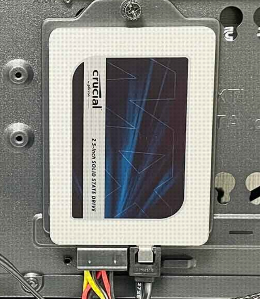 BIOSでSSDが認識しない時の対処について自作PCを初めて組み立ててい