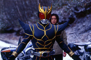 仮面ライダークウガのアルティメットフォームと、仮面ライダーアギトの