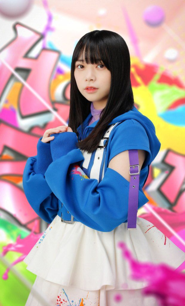 雑誌で日向坂46の山口陽世の写真特集を見つけてシンプルに写真集見て