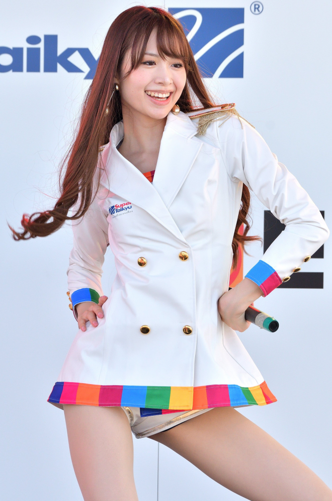 レースクイーンの松田蘭さんの可愛くて満足できる画像を見せて下さい