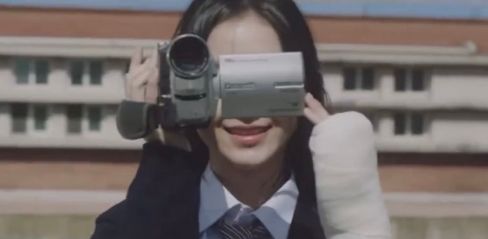 Panasonic NewJeans Ditto PV使用ビデオカメラ　希少 ニュジのDittoのmvのときにヒスが持っていたビデオカメラって