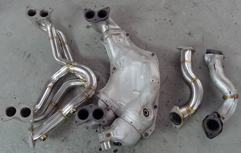 TOYOTA 86 ZN6型のエキマニは純正で不等長』 トヨタ 86 のみんなの質問