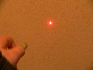 100円ショップにレーザーポインターって売ってますか レーザーポインター Yahoo 知恵袋