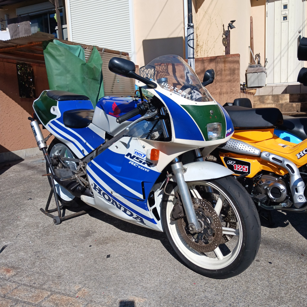 NSR250RについてMC21とMC28のどちらを購入するかで迷っています