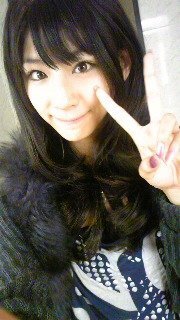 Fit Sというガムのcmで佐々木希ちゃんの隣で踊っている子は誰ですか 注 Yahoo 知恵袋