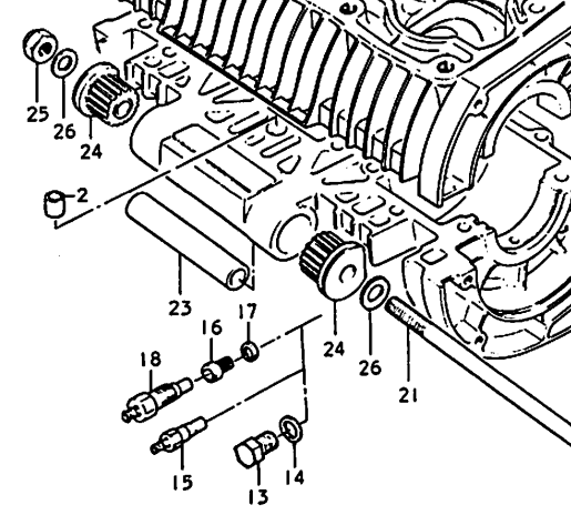gt380ですがエンジンの前側からのオイル漏れが酷いです