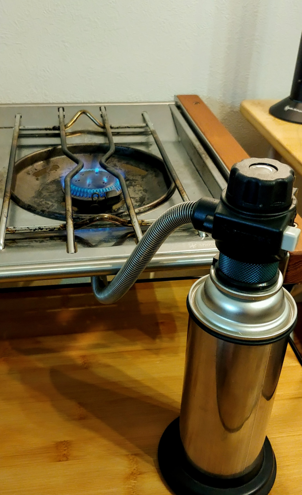 スノーピークのフラットバーナーは専用のOD缶でなくても使用できますか