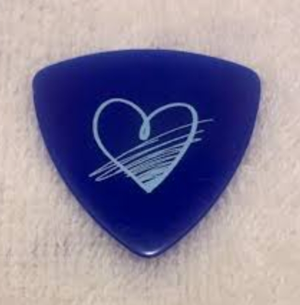 ミセスグリーンアップルの大森元貴さんが使ってるこのピックが何か教え