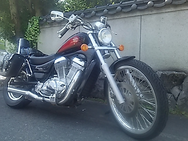 No.211スズキイントルーダー750このバイクの評価、思い出があればお願